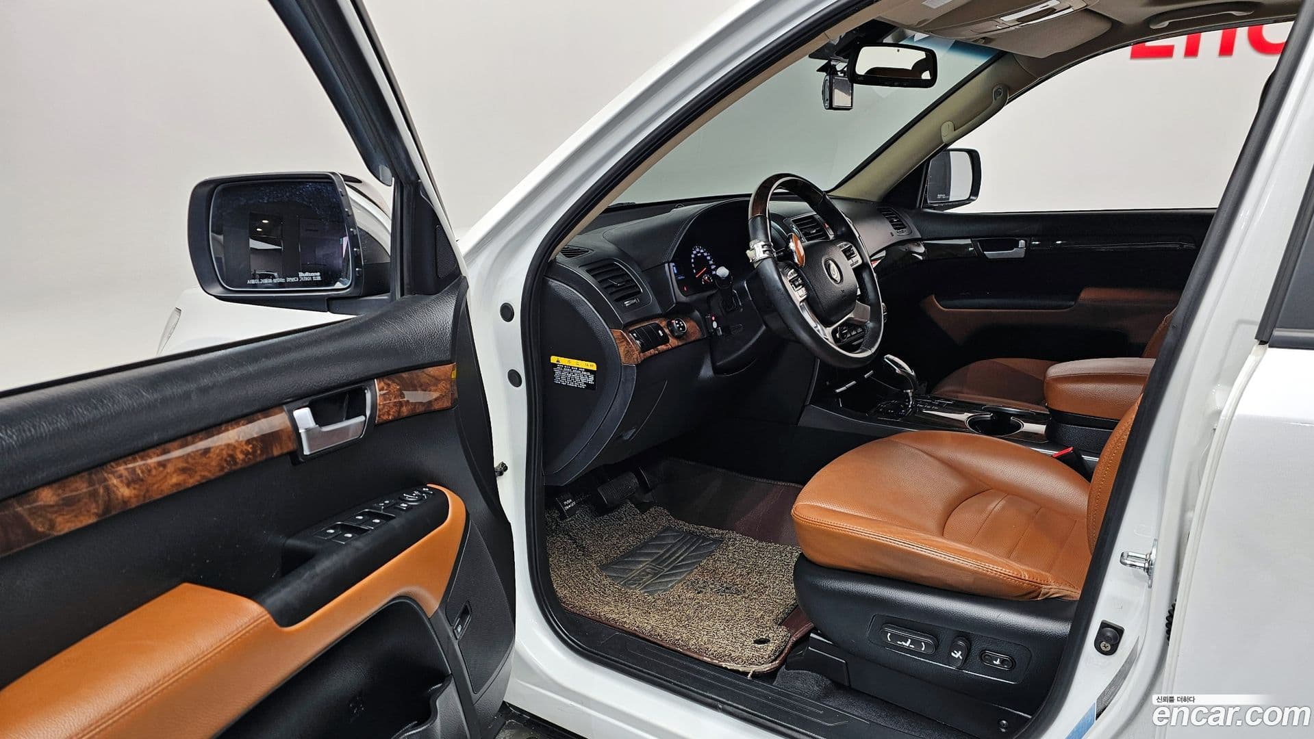 Main__Slider__Photo:Mohave Kia 2017.0-10