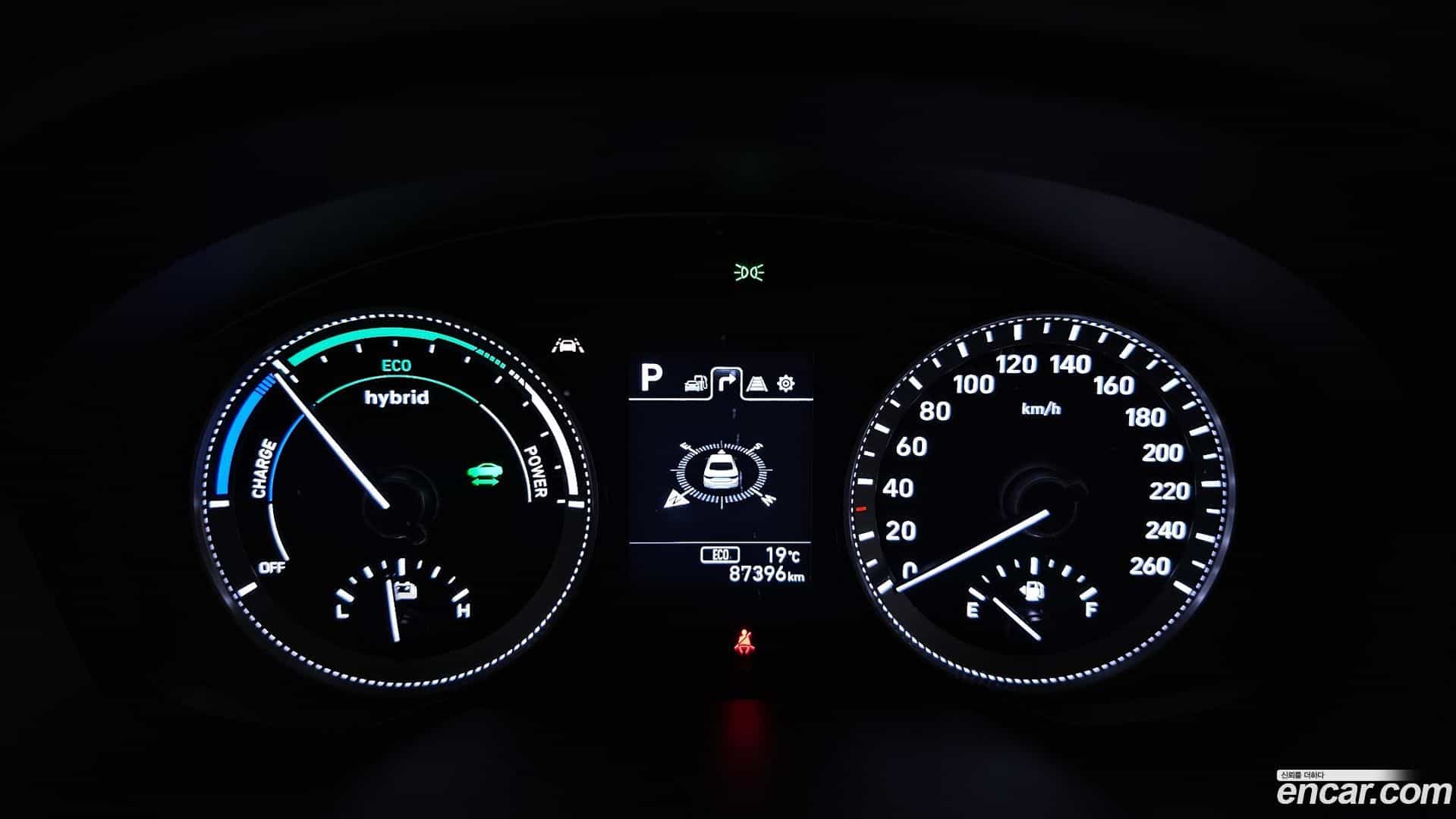 Grandeur Hyundai 2018.4-INNER-008