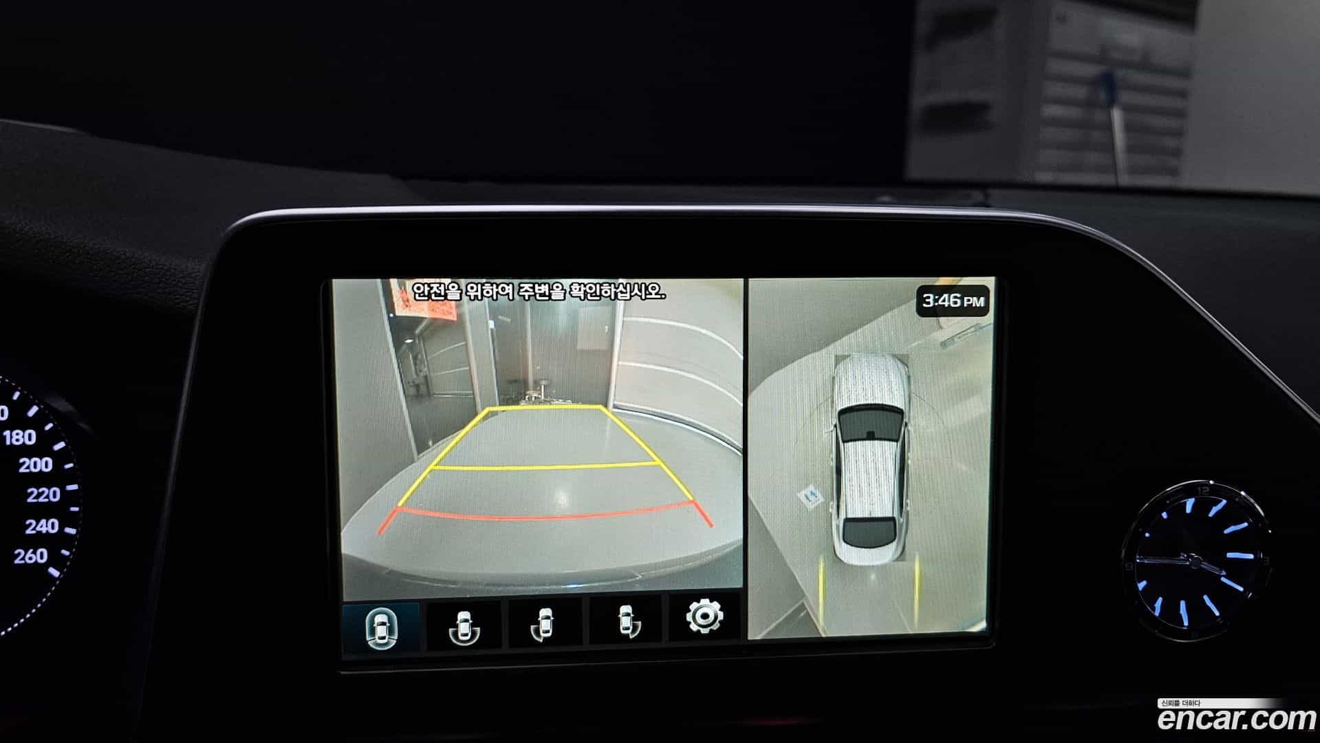 Grandeur Hyundai 2018.4-OPTION-019