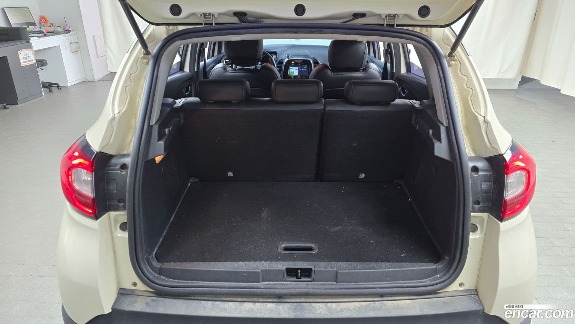 Main__Slider__Photo:QM3 Renault-KoreaSamsung 2017.9-19