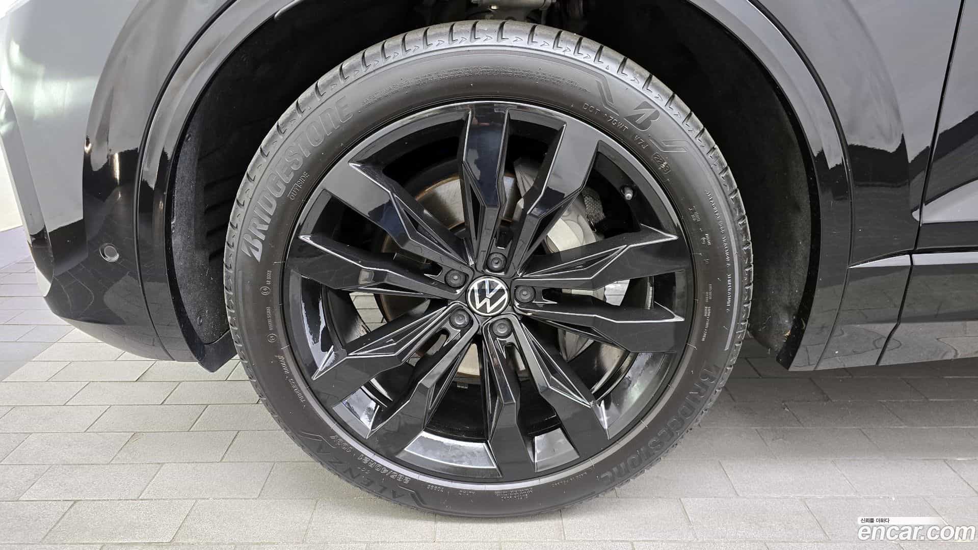 Touareg Volkswagen 2023.11-OUTER-005