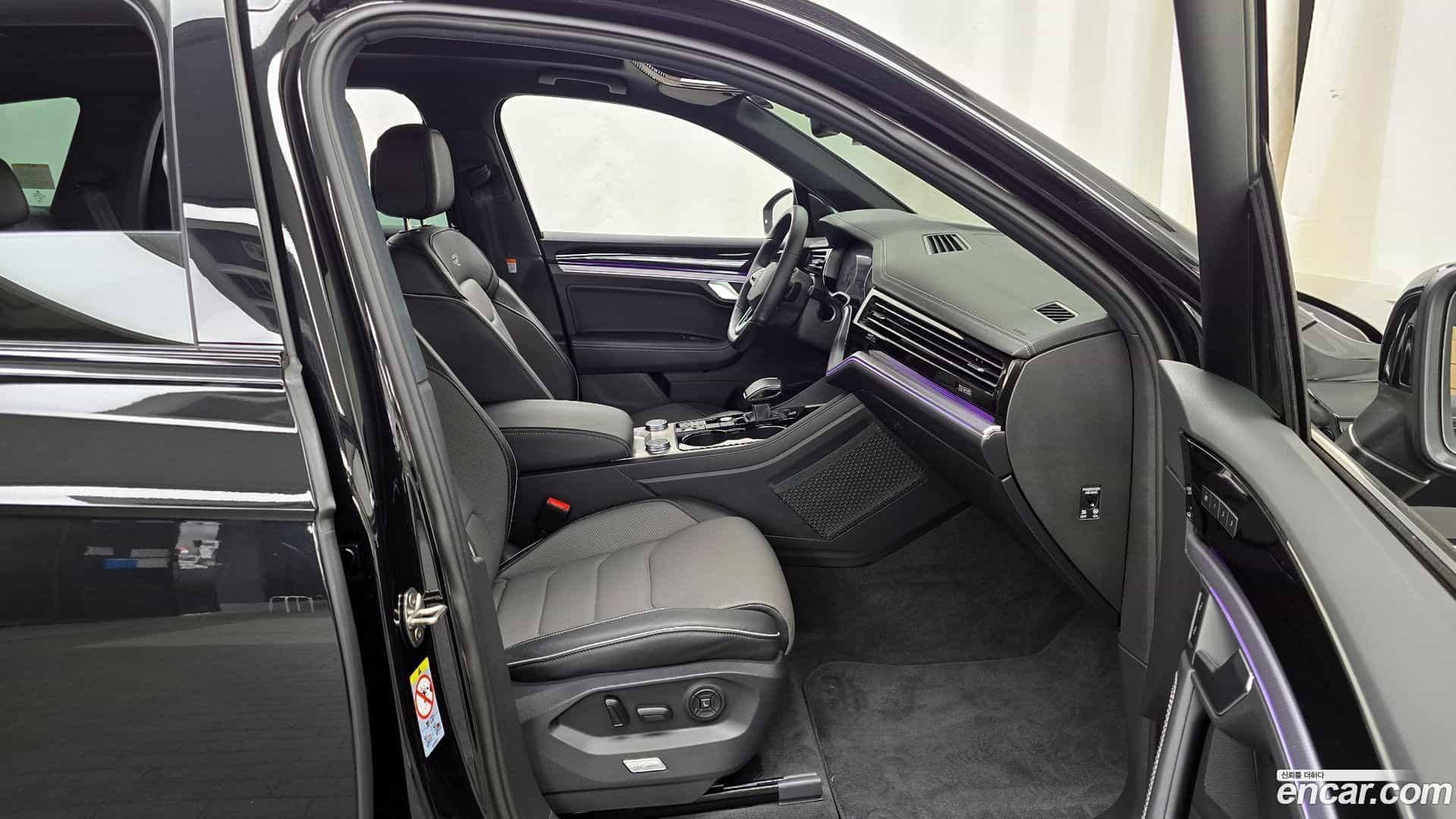 Touareg Volkswagen 2023.11-OPTION-015