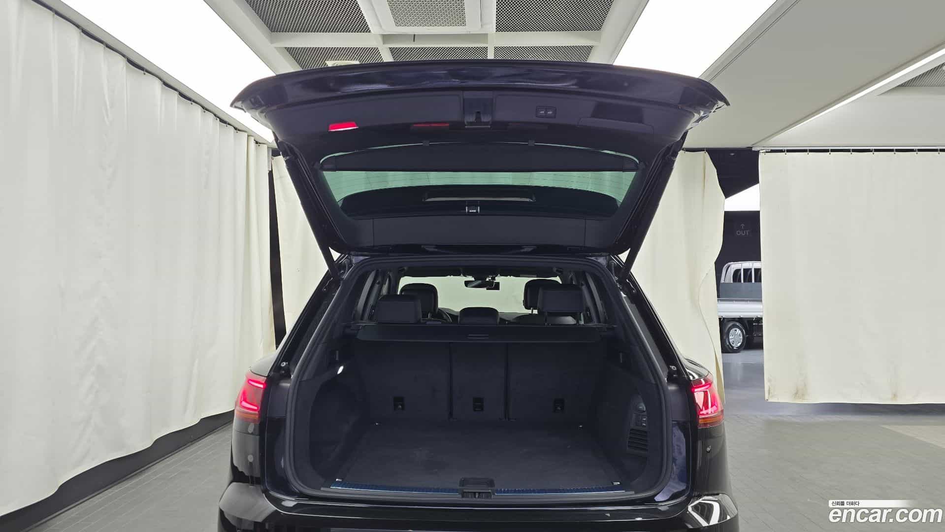 Touareg Volkswagen 2023.11-OPTION-024