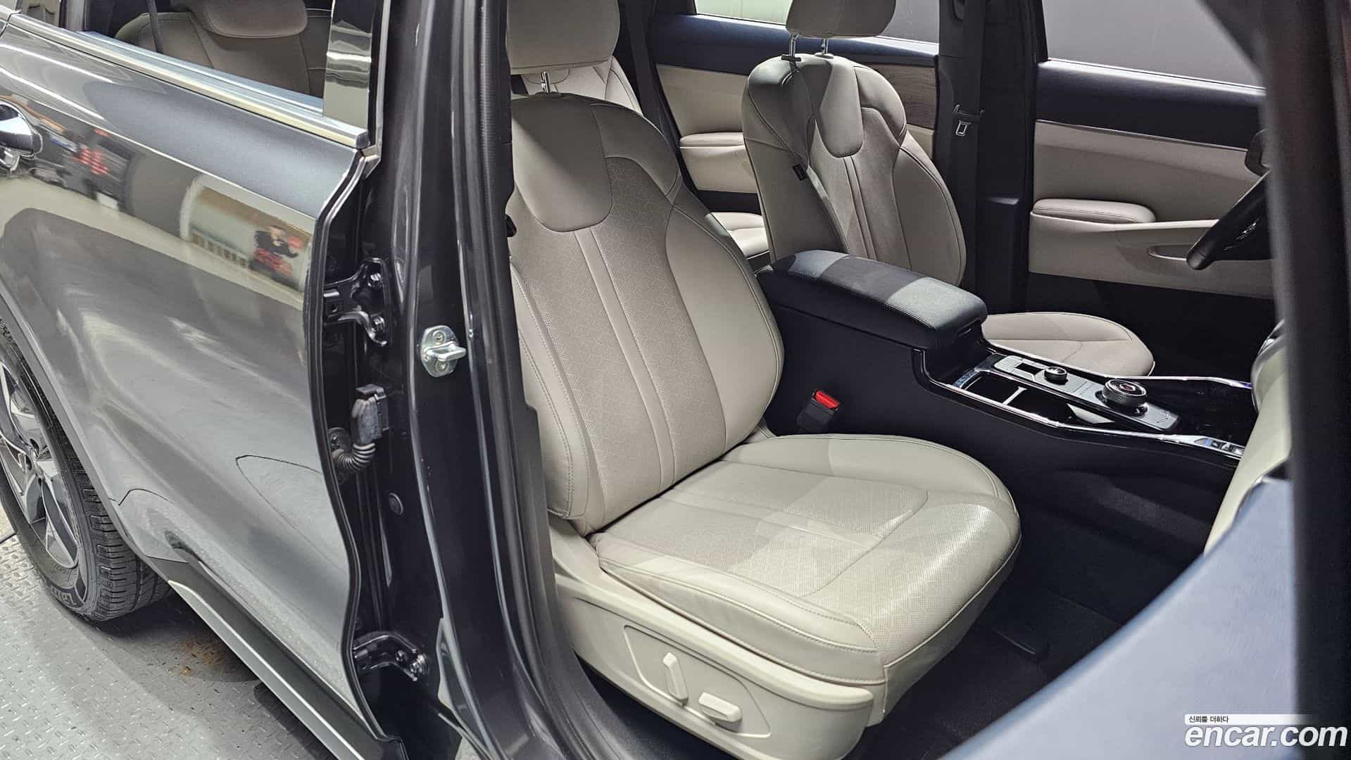 Sorento Kia 2022.0-OPTION-015