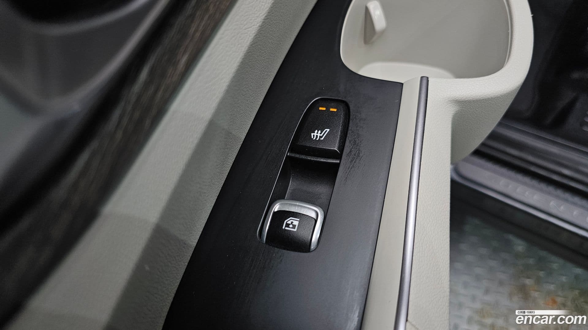 Main__Slider__Photo:Sorento Kia 2022.0-17