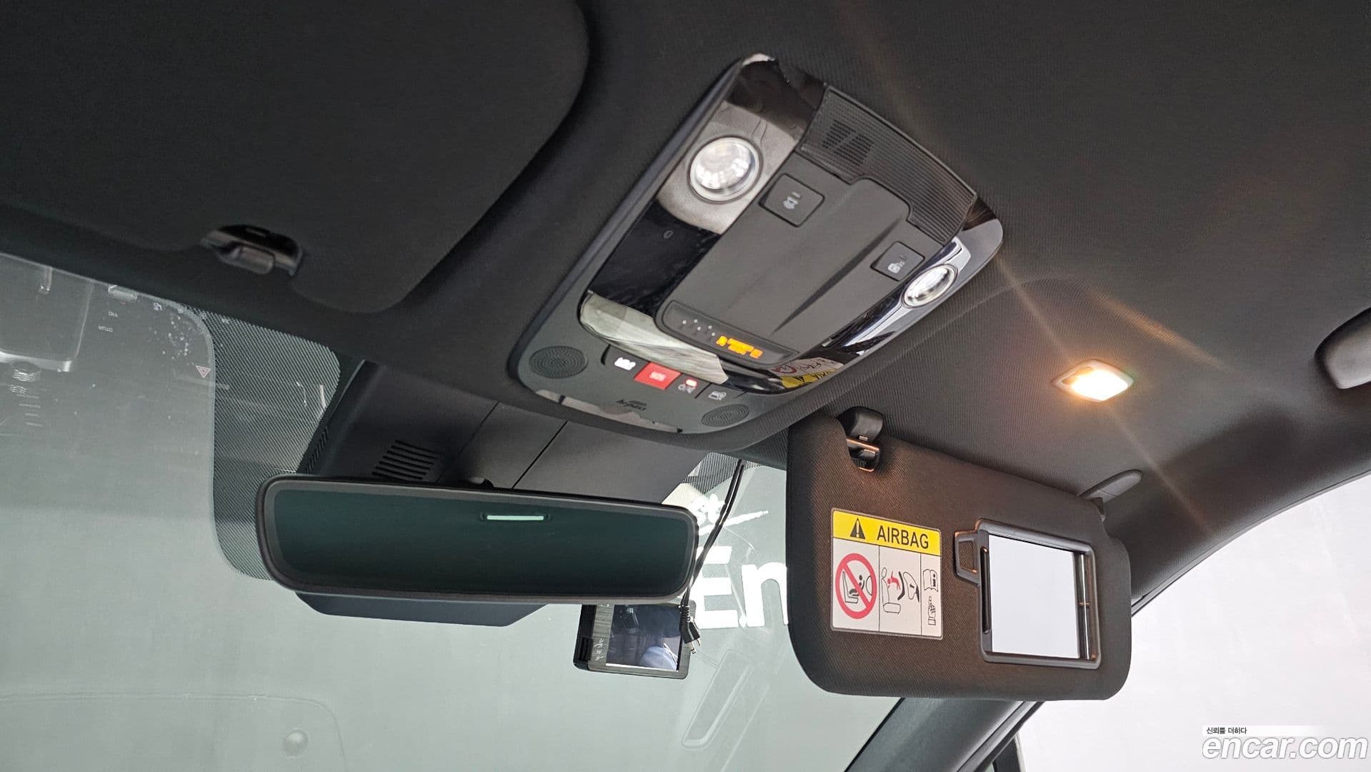 Main__Slider__Photo:Sorento Kia 2022.0-18