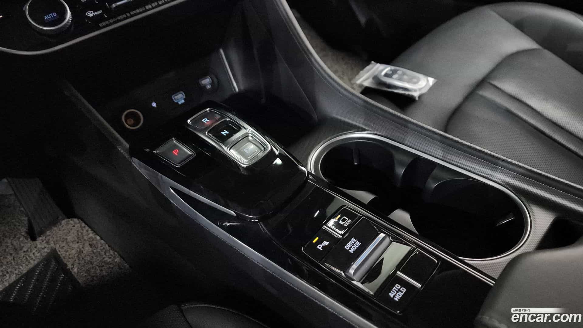 Sonata Hyundai 2020.2-INNER-009