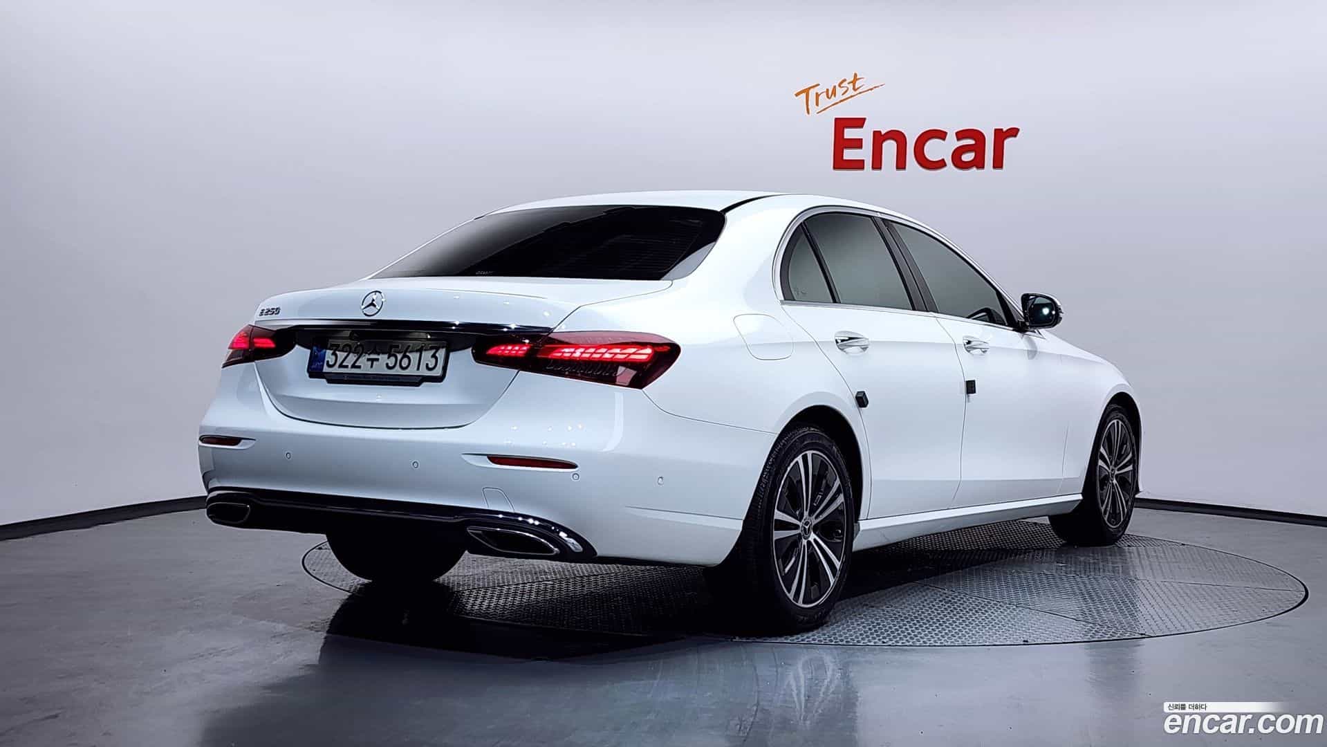 E-Class Mercedes-Benz 2021.4-OUTER-002