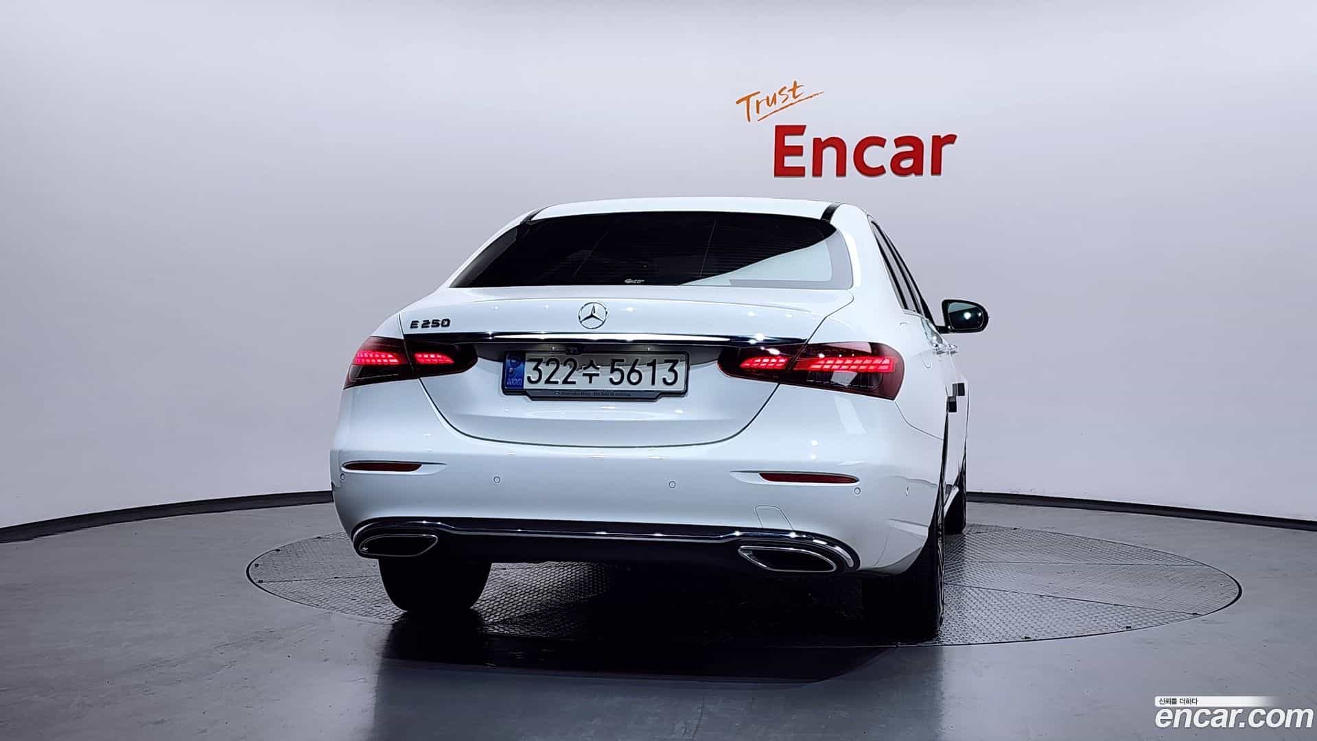 E-Class Mercedes-Benz 2021.4-OUTER-004