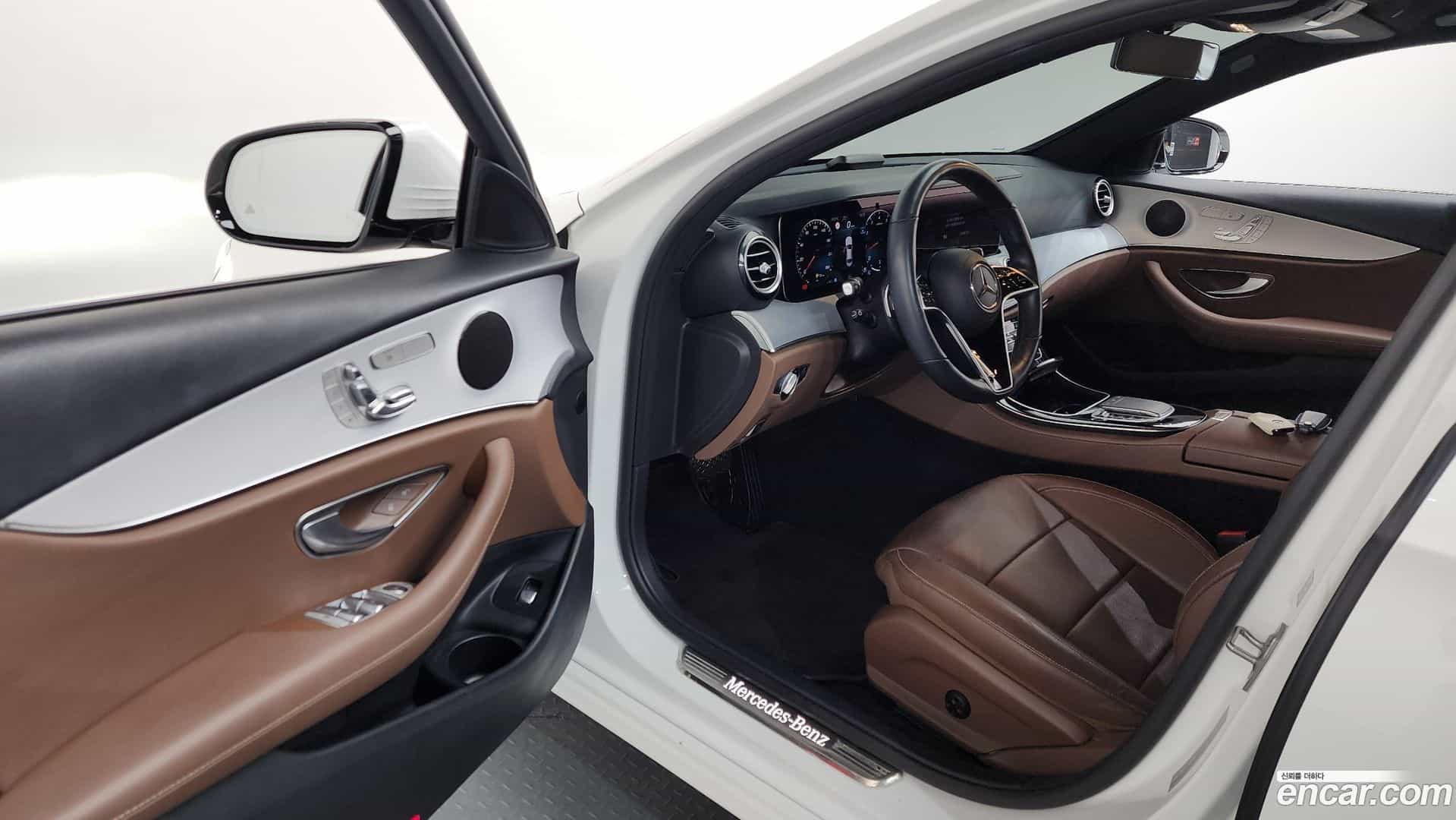 E-Class Mercedes-Benz 2021.4-INNER-010