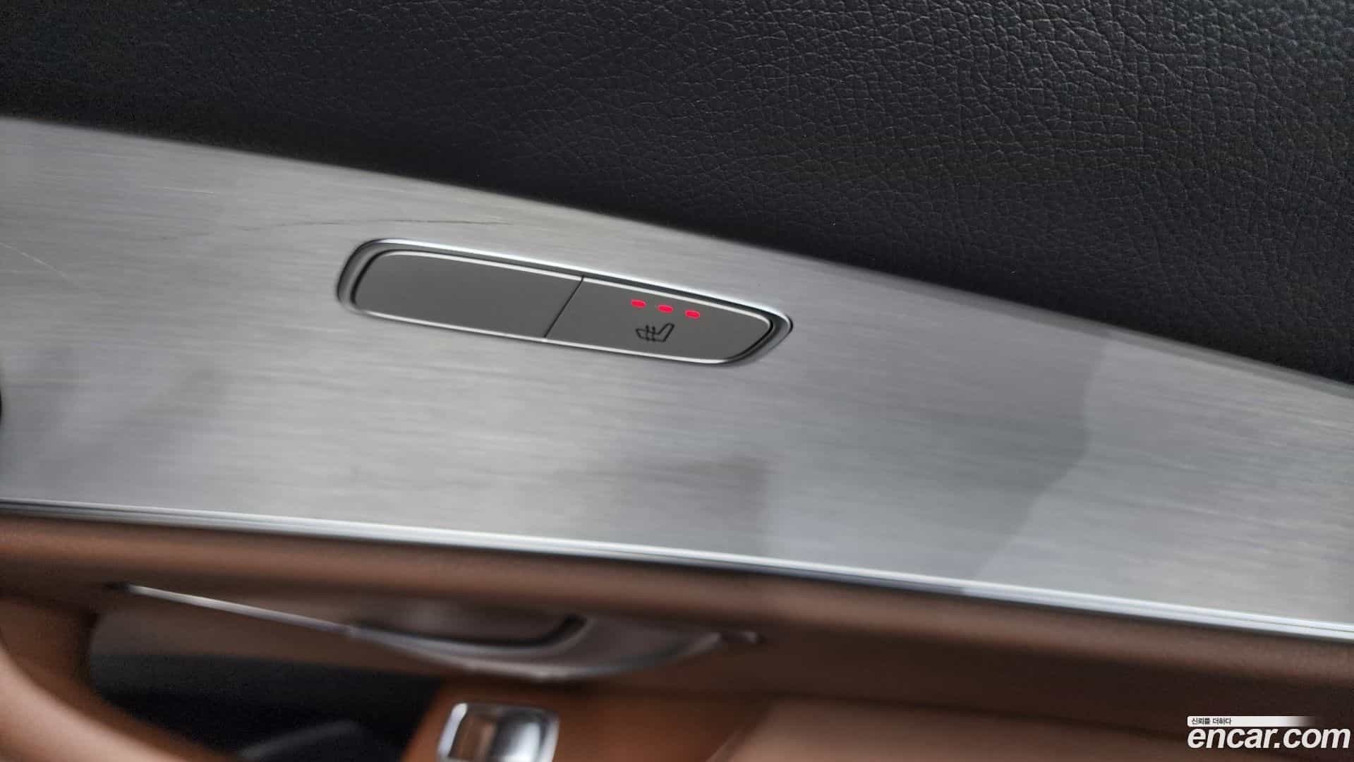 E-Class Mercedes-Benz 2021.4-OPTION-022