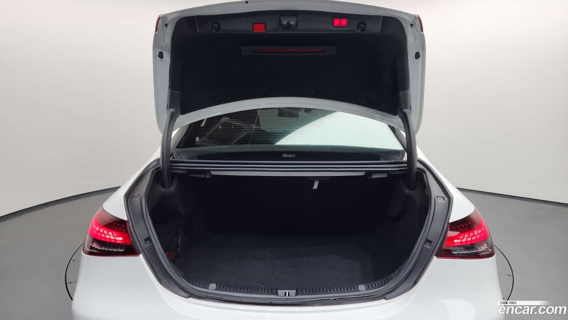 E-Class Mercedes-Benz 2021.4-OPTION-024