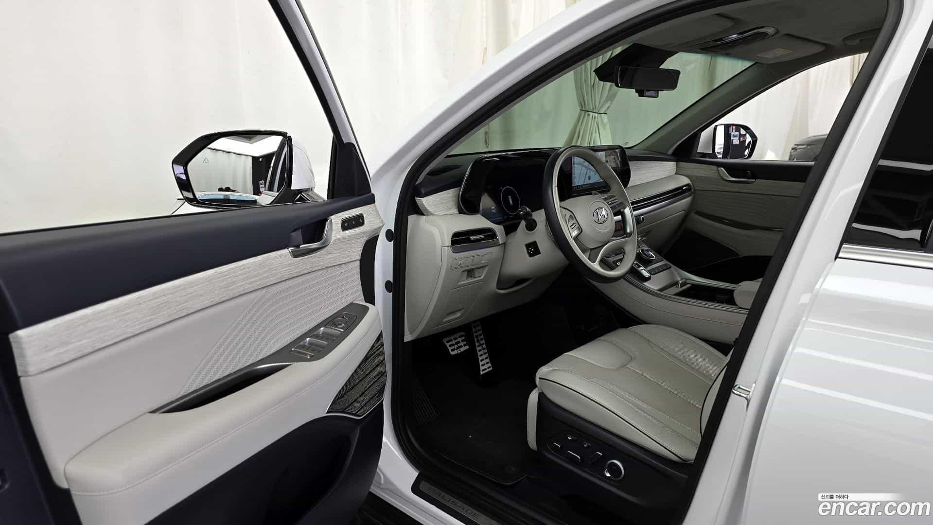 Palisade Hyundai 2023.2-INNER-010