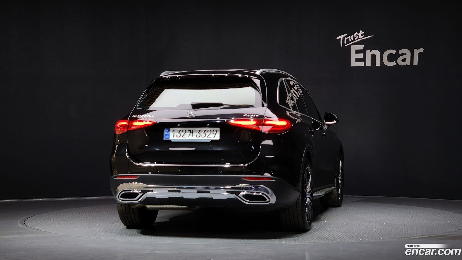 Main__Slider__Photo:GLC-Class Mercedes-Benz 2024.4-3