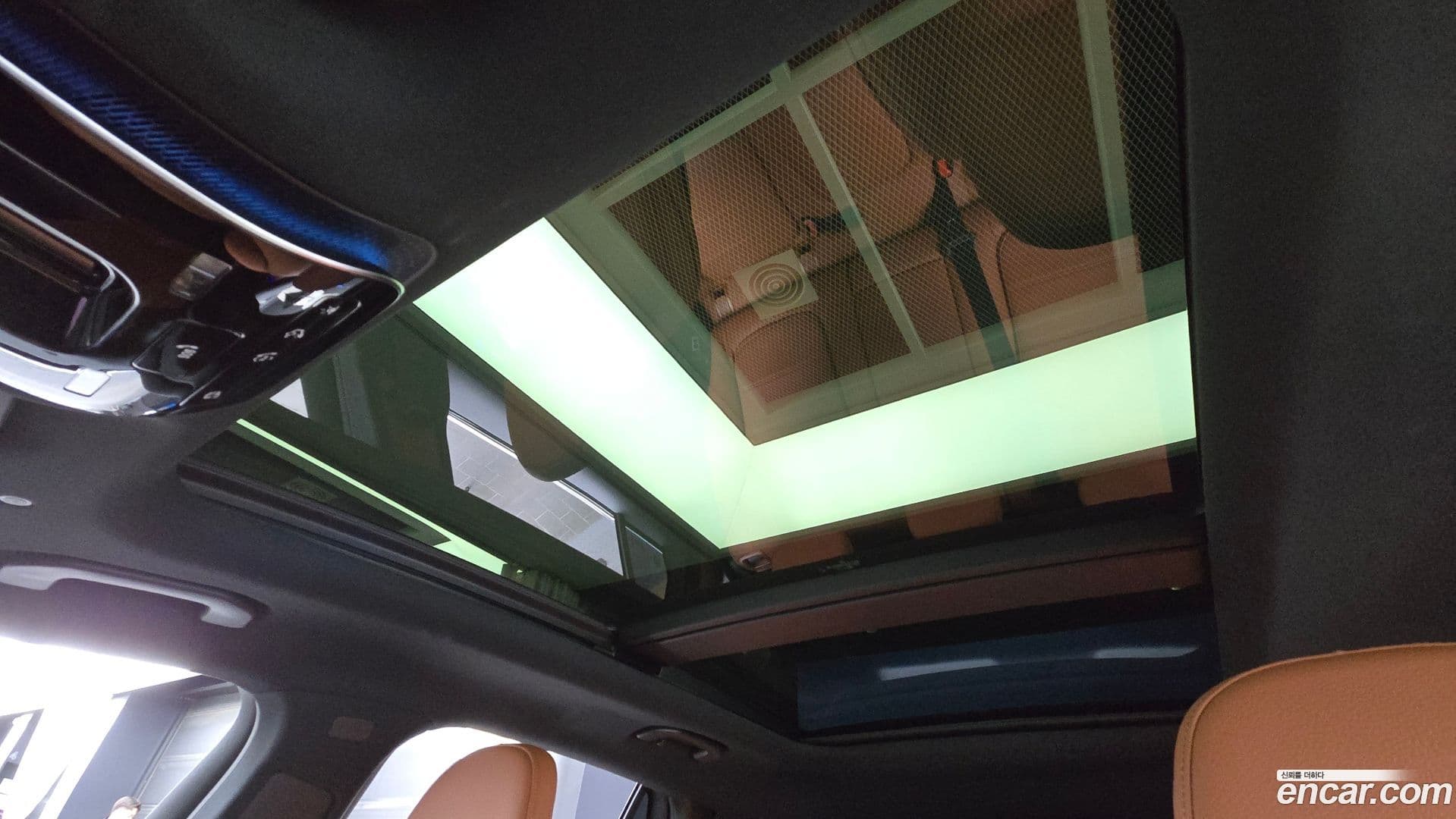 Main__Slider__Photo:GLC-Class Mercedes-Benz 2024.4-17