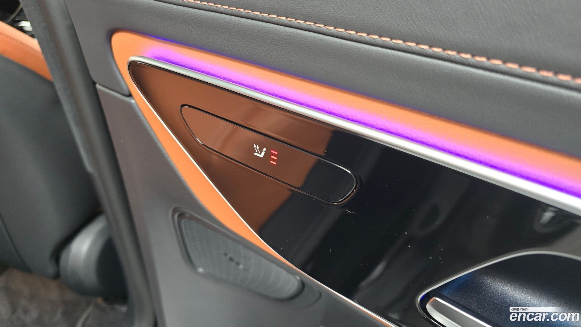 Main__Slider__Photo:GLC-Class Mercedes-Benz 2024.4-18