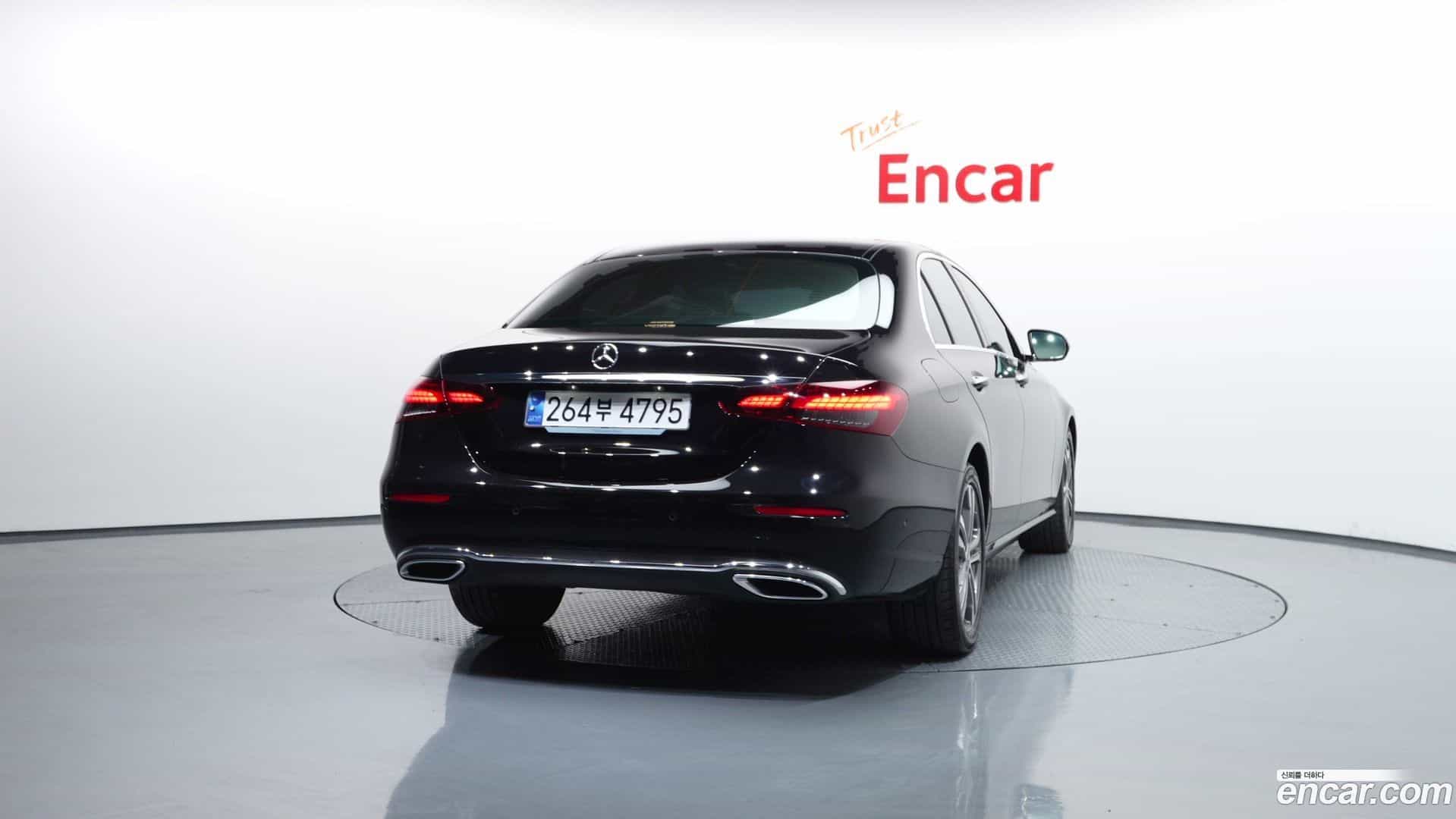 E-Class Mercedes-Benz 2023.10-OUTER-004