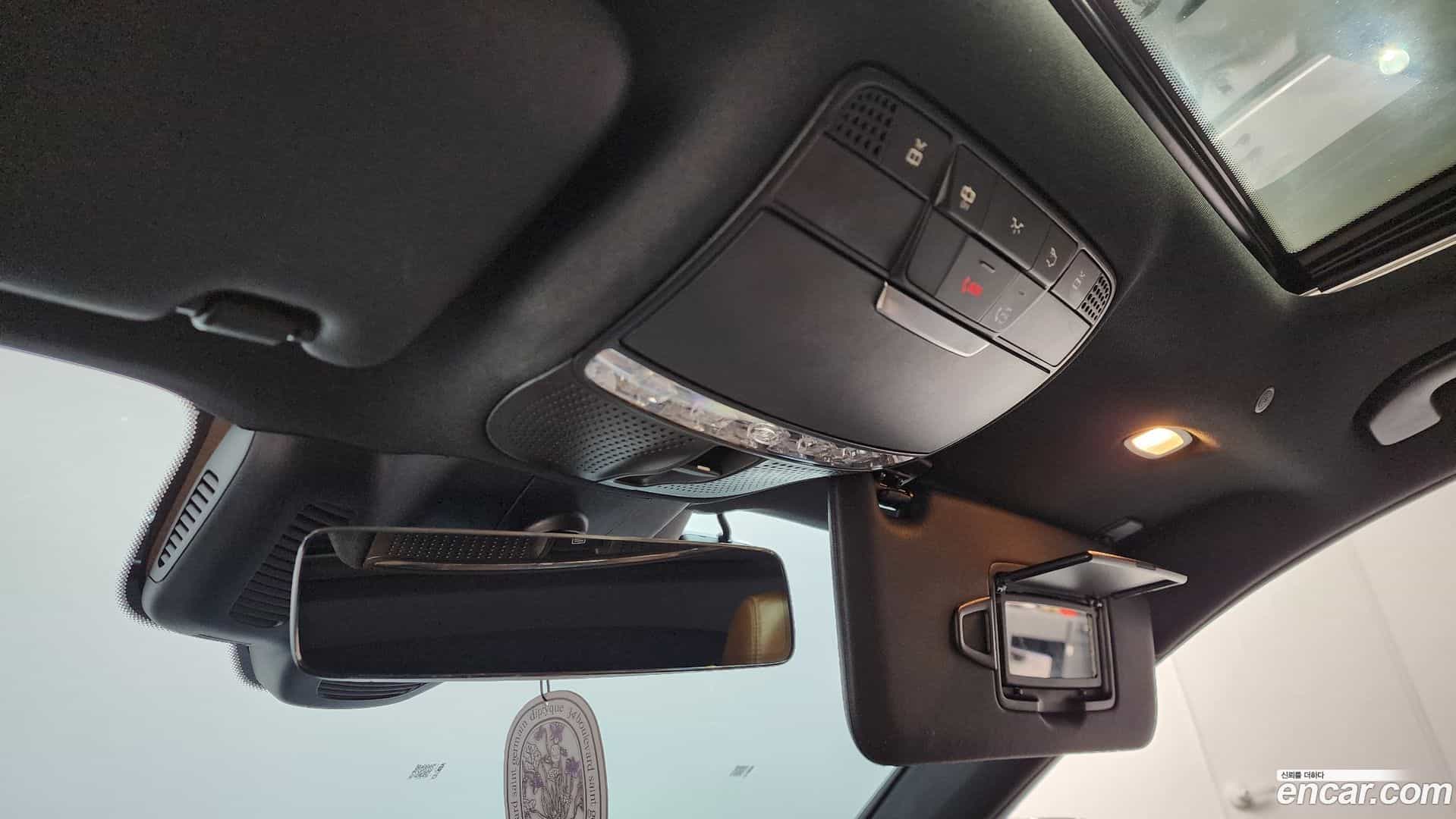 E-Class Mercedes-Benz 2023.10-OPTION-021