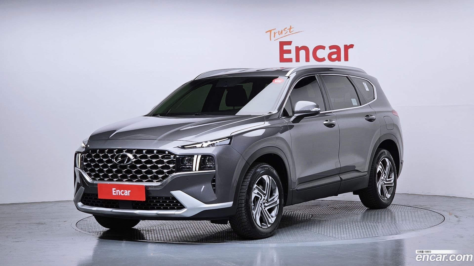 Main__Slider__Photo:Santafe Hyundai 2022.11-0