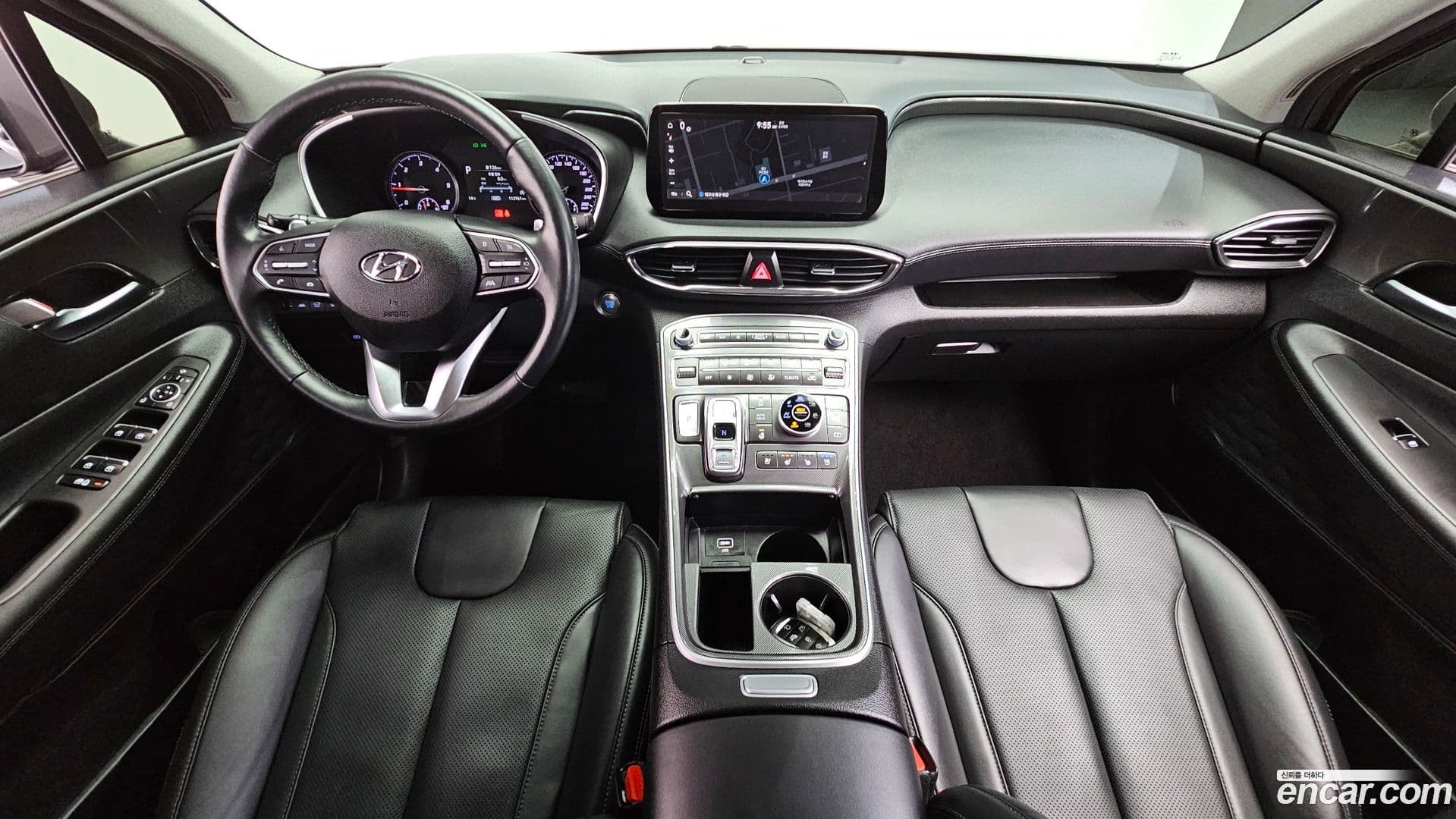 Main__Slider__Photo:Santafe Hyundai 2022.11-6