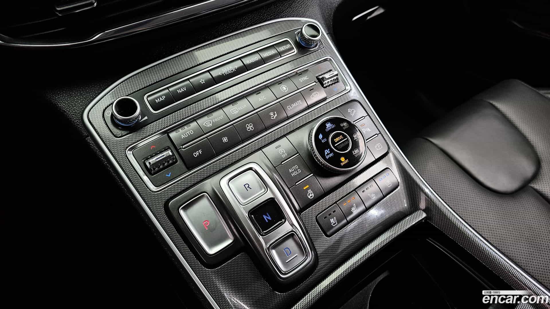 Santafe Hyundai 2022.11-INNER-009