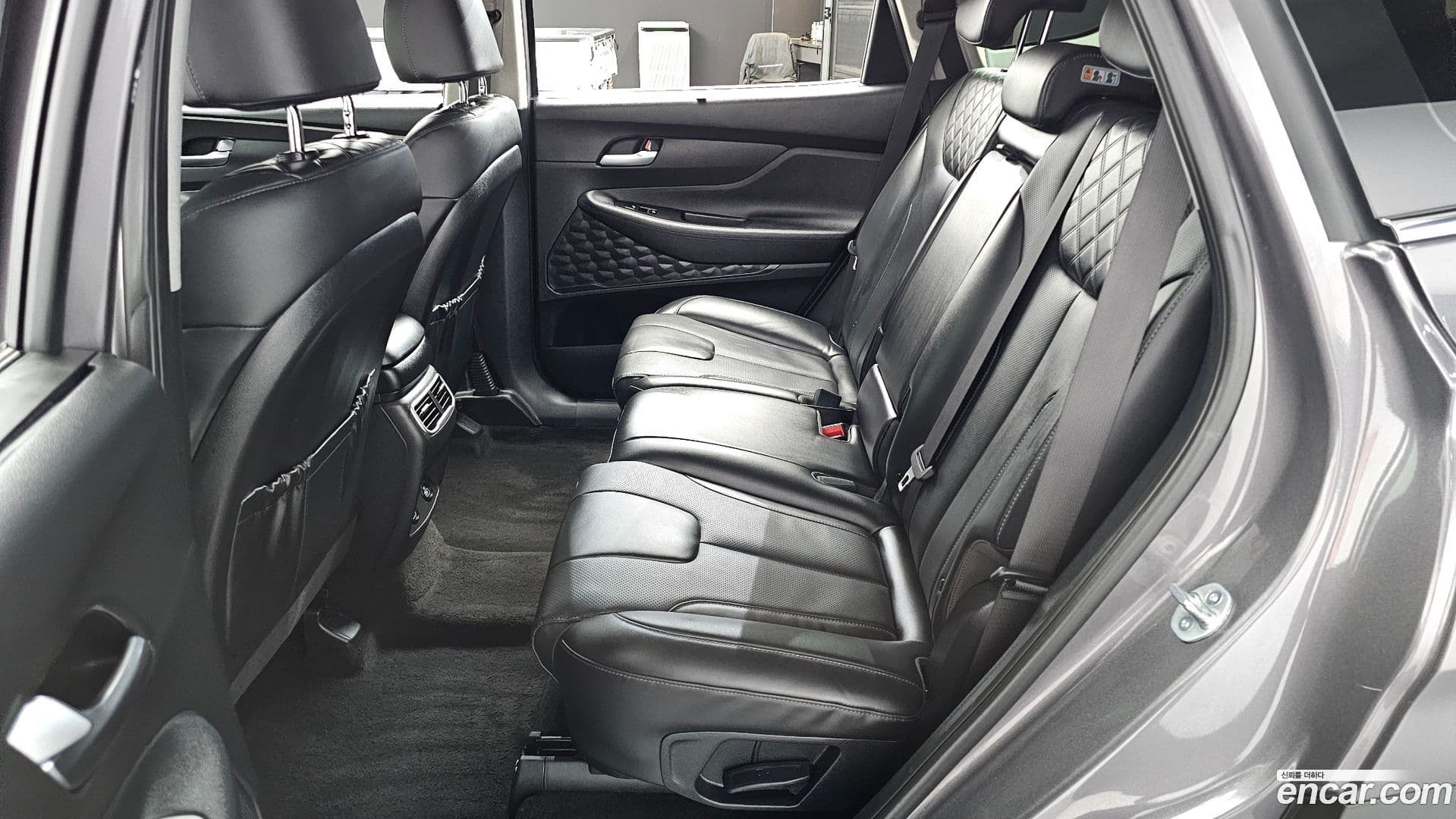 Main__Slider__Photo:Santafe Hyundai 2022.11-11