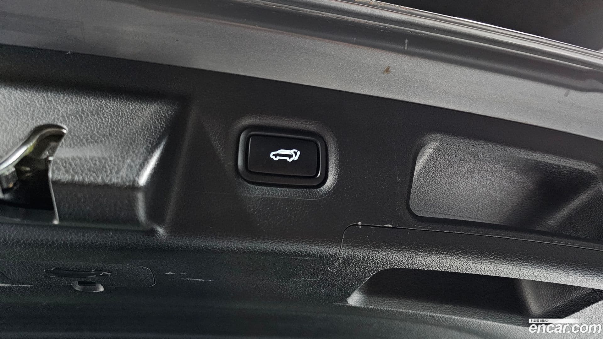 Main__Slider__Photo:Santafe Hyundai 2022.11-19