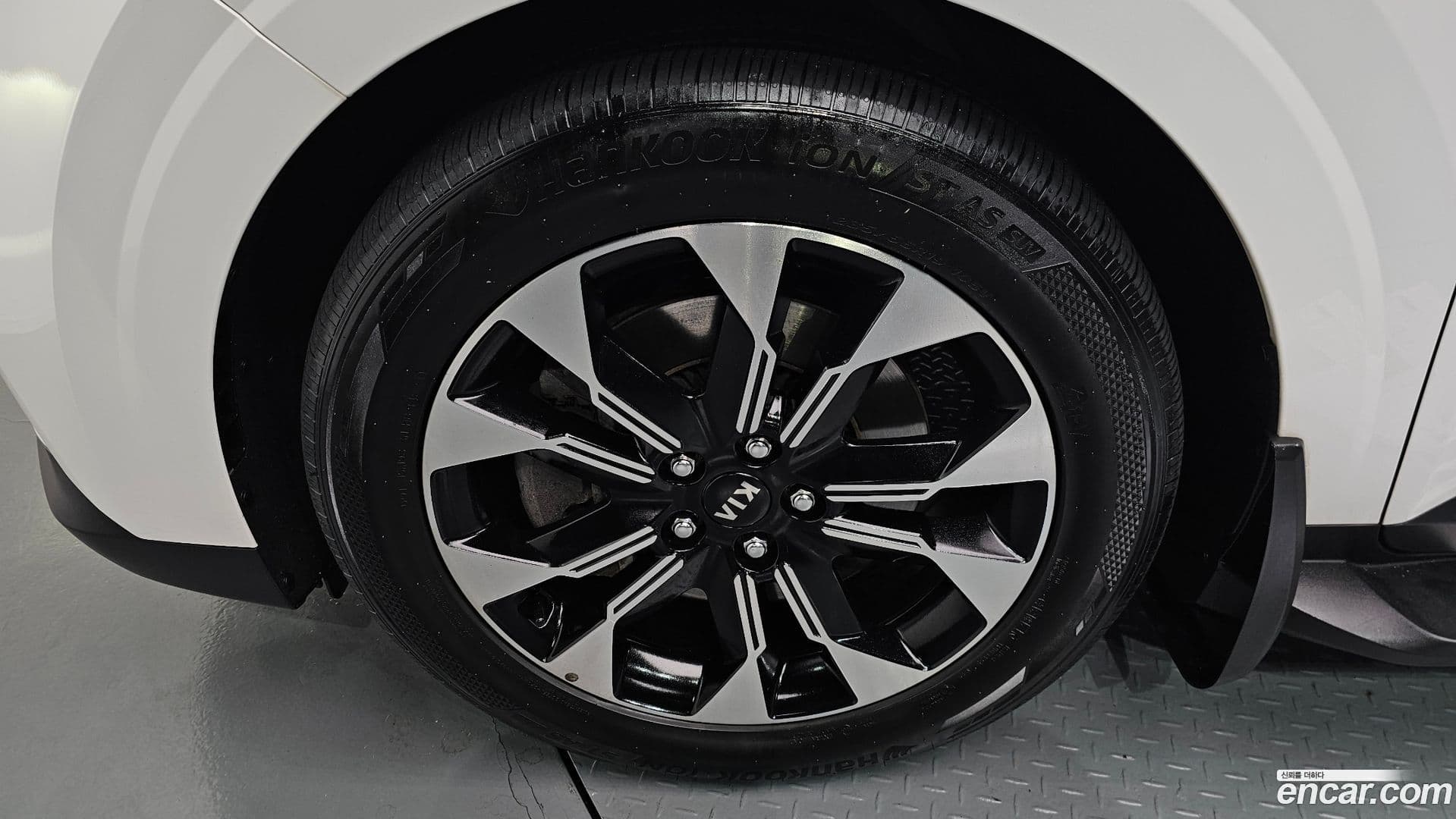 Main__Slider__Photo:Canival Kia 2021.2-4