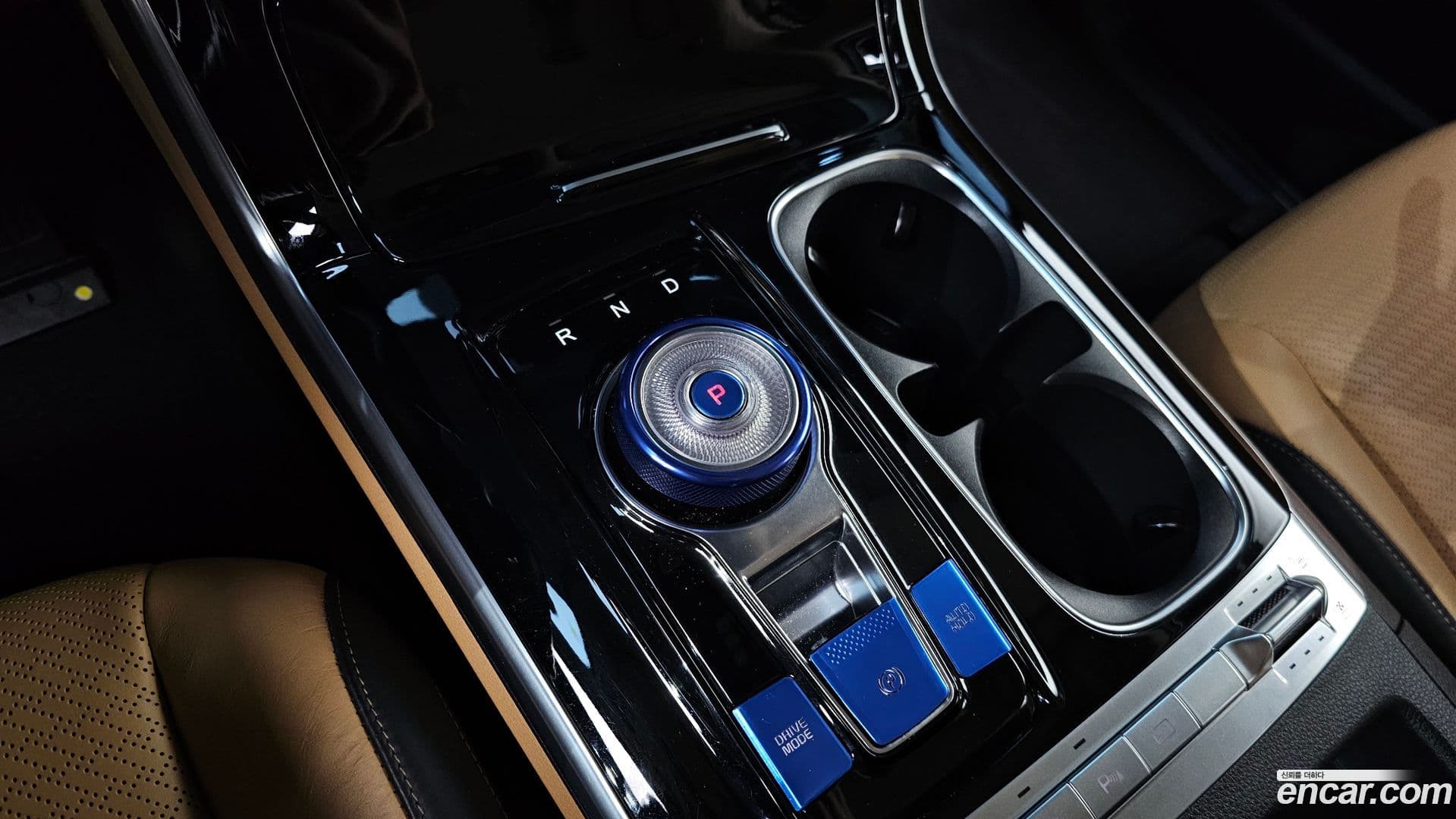 Main__Slider__Photo:Canival Kia 2021.2-8