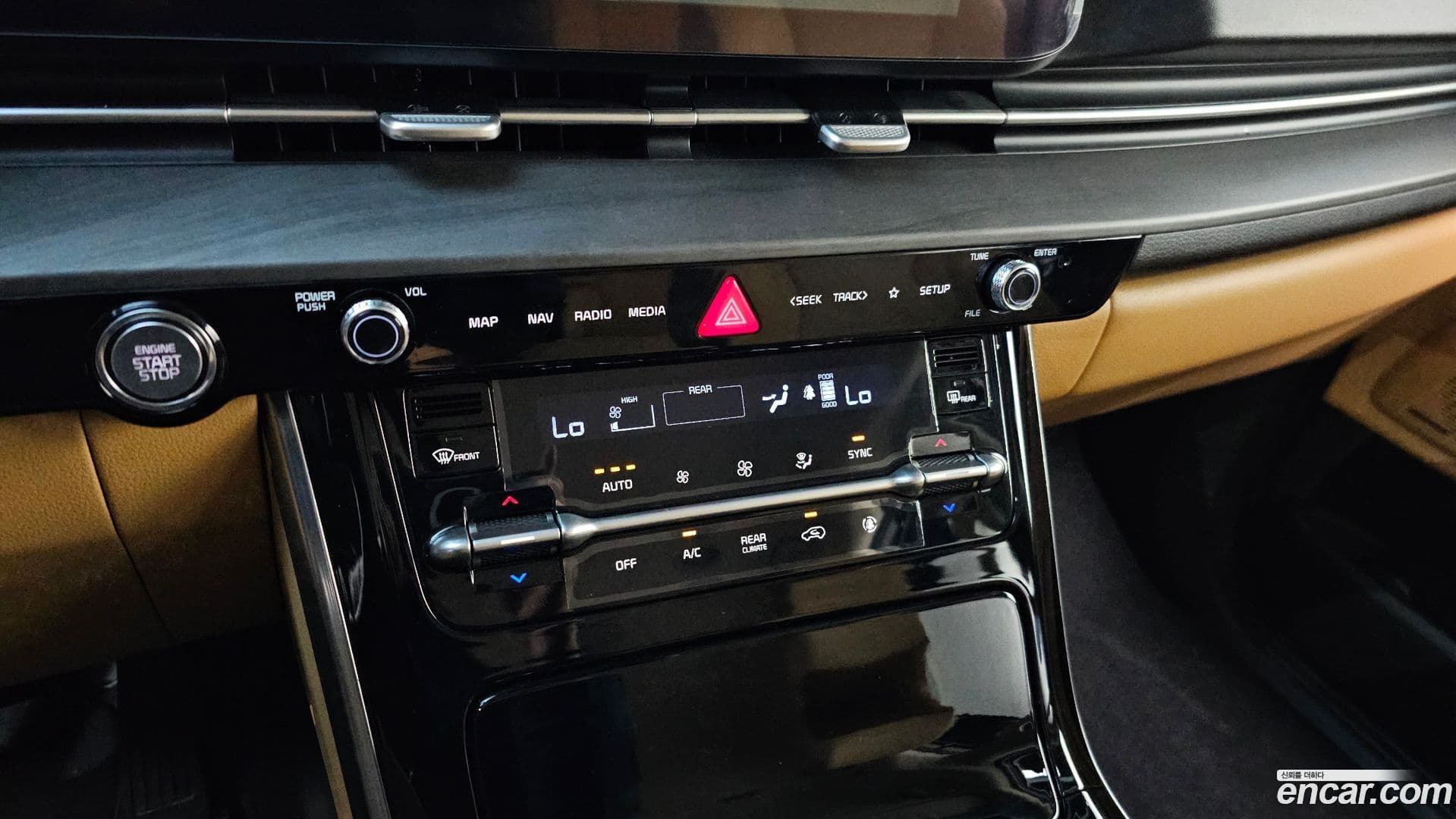 Main__Slider__Photo:Canival Kia 2021.2-18