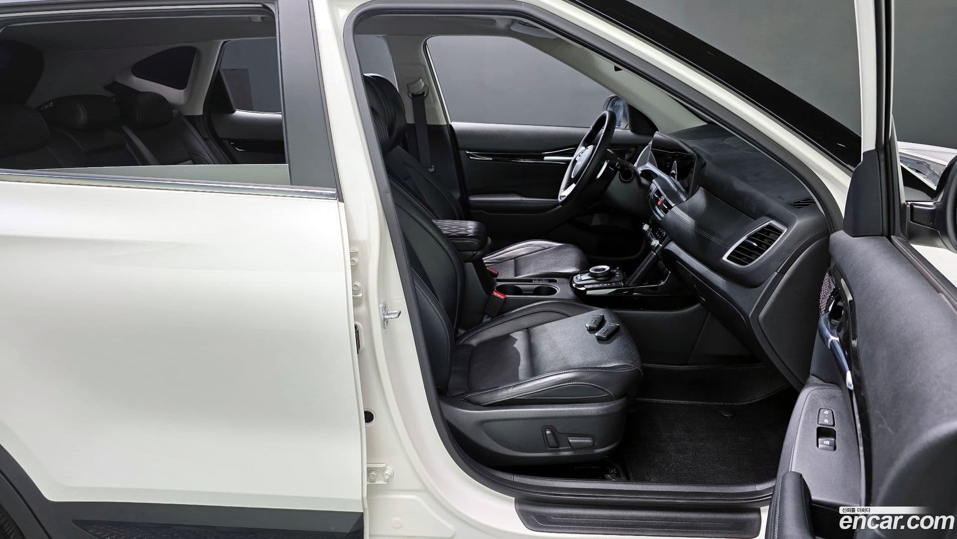 Main__Slider__Photo:Seltos Kia 2022.7-9