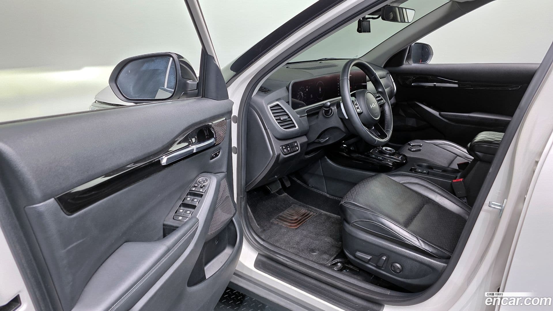 Main__Slider__Photo:Seltos Kia 2022.7-10