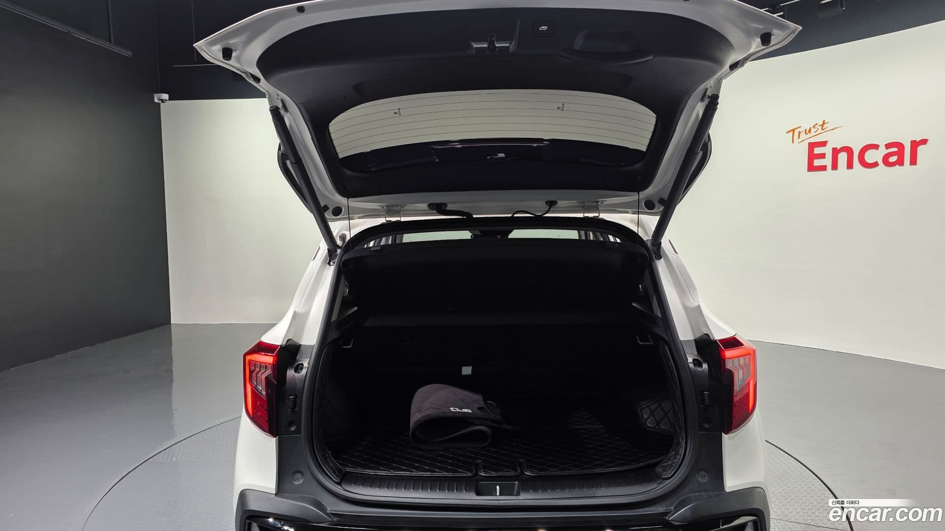 Main__Slider__Photo:Seltos Kia 2022.7-19