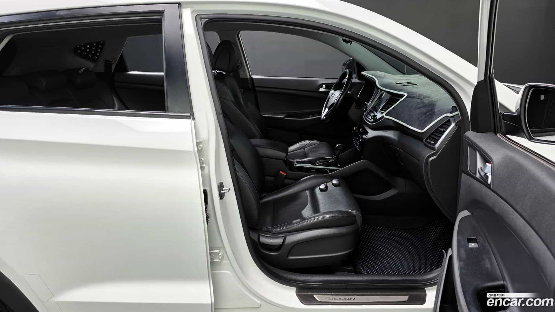 Tucson Hyundai 2015.3-INNER-010