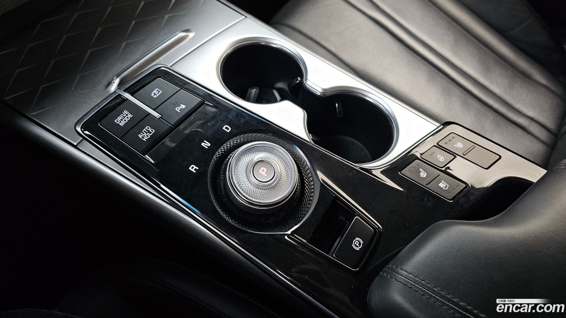 Main__Slider__Photo:K8 Kia 2021.11-8