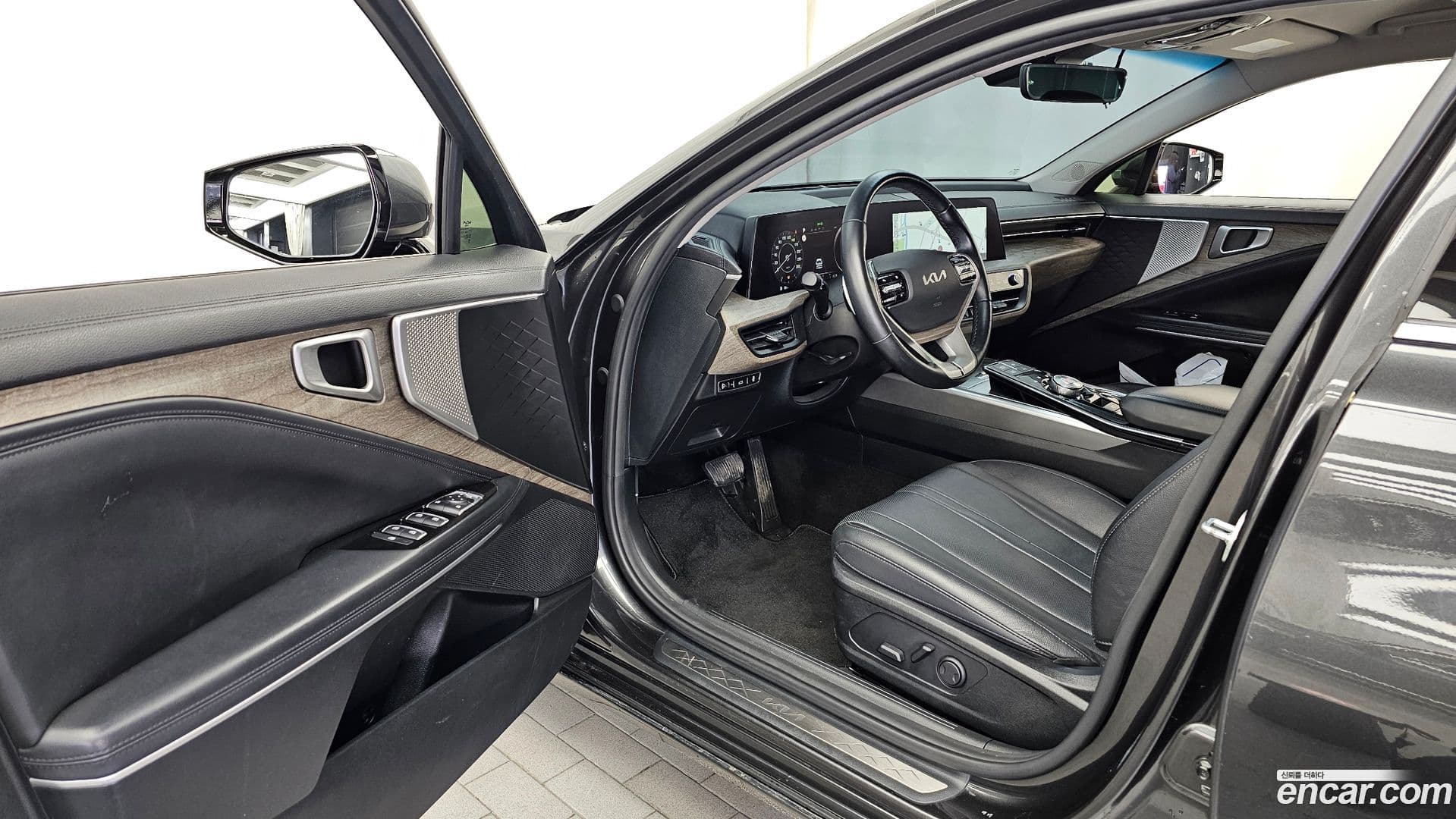 Main__Slider__Photo:K8 Kia 2021.11-9