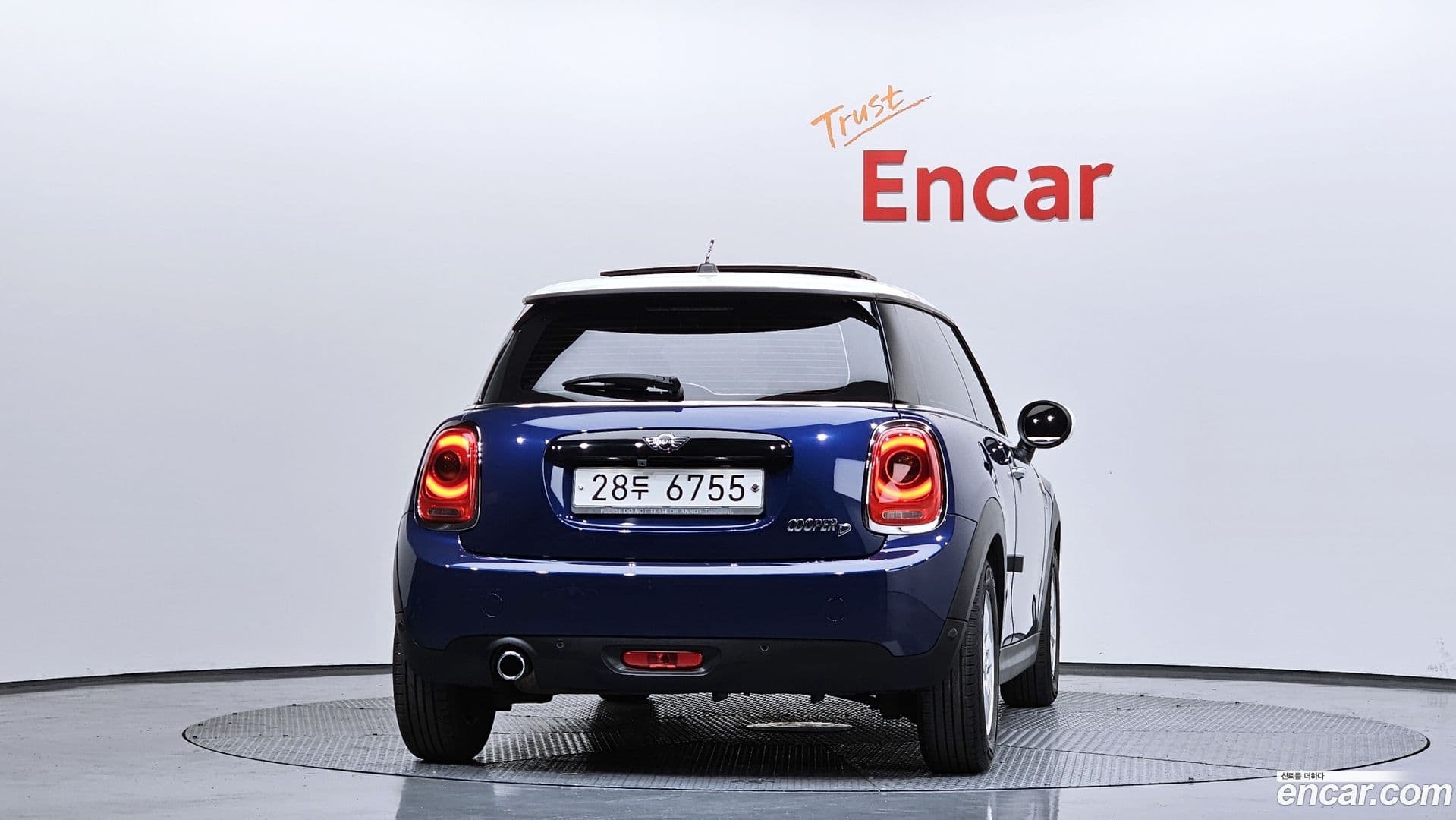 Main__Slider__Photo:Cooper Mini 2017.4-3