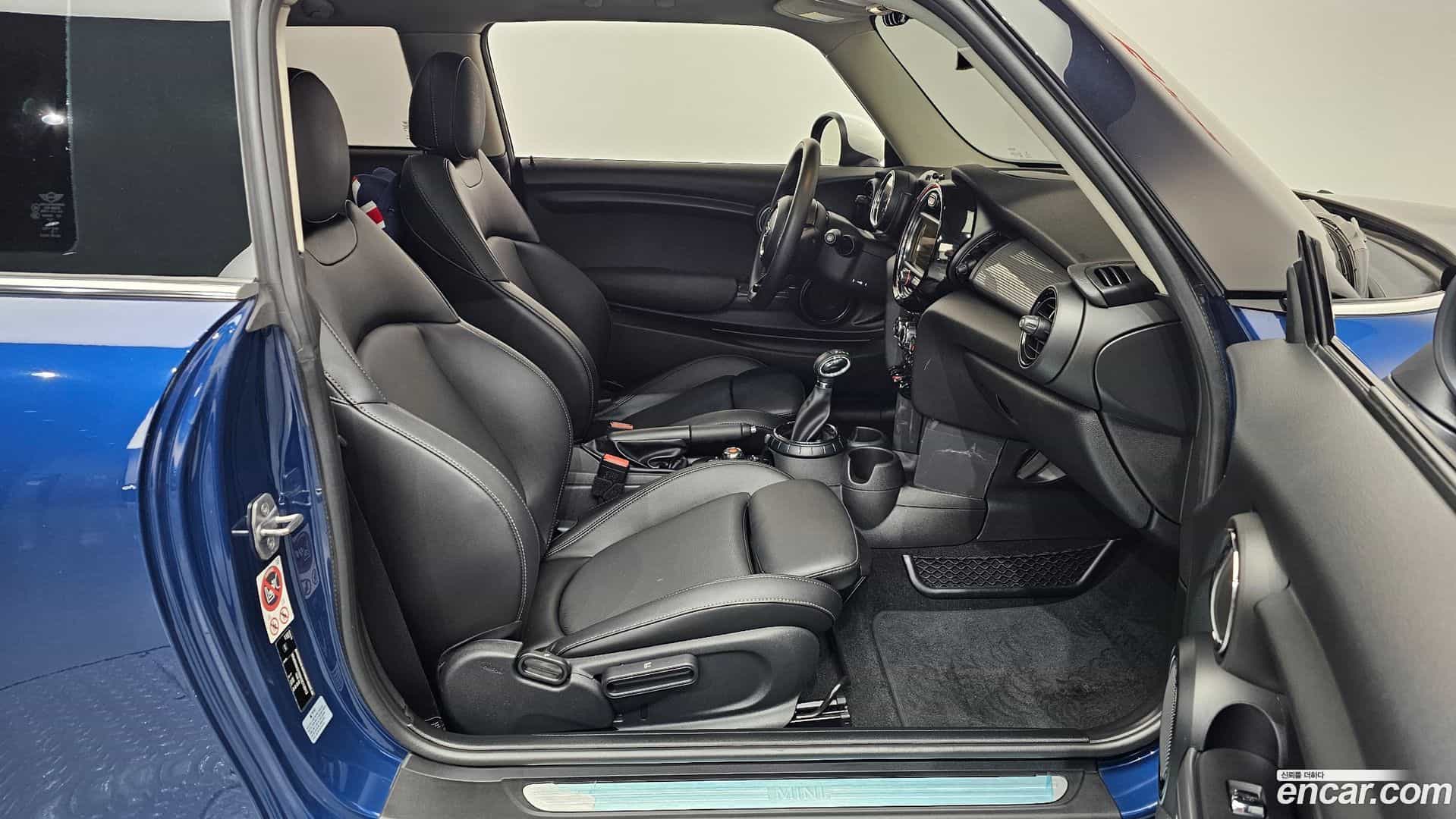 Cooper Mini 2017.4-OPTION-015