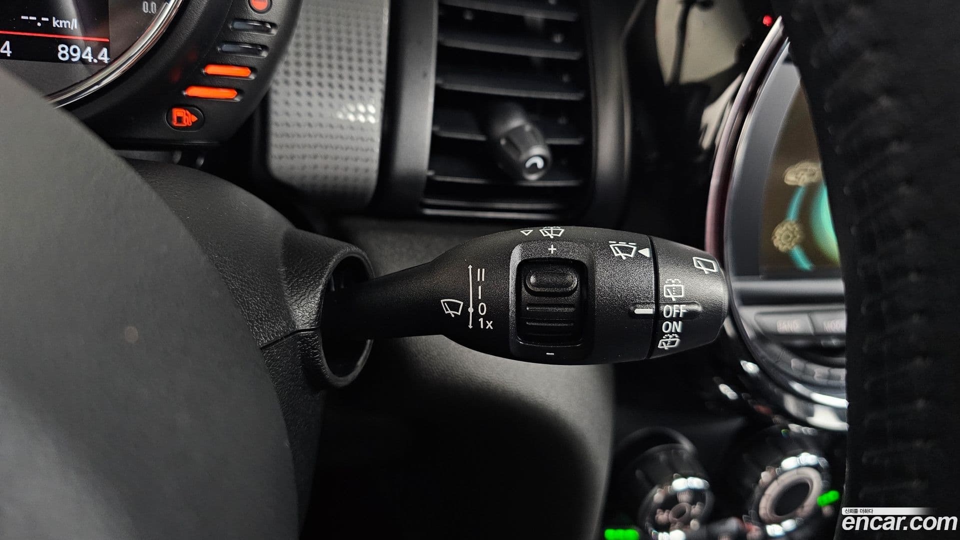 Main__Slider__Photo:Cooper Mini 2017.4-14