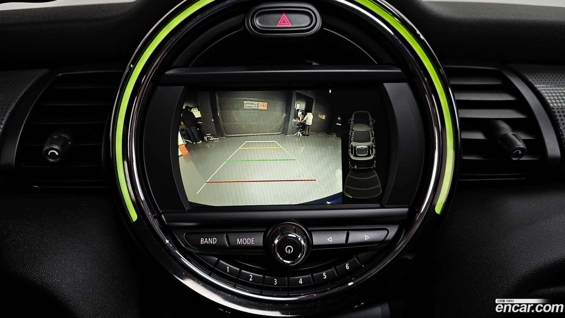 Main__Slider__Photo:Cooper Mini 2017.4-16