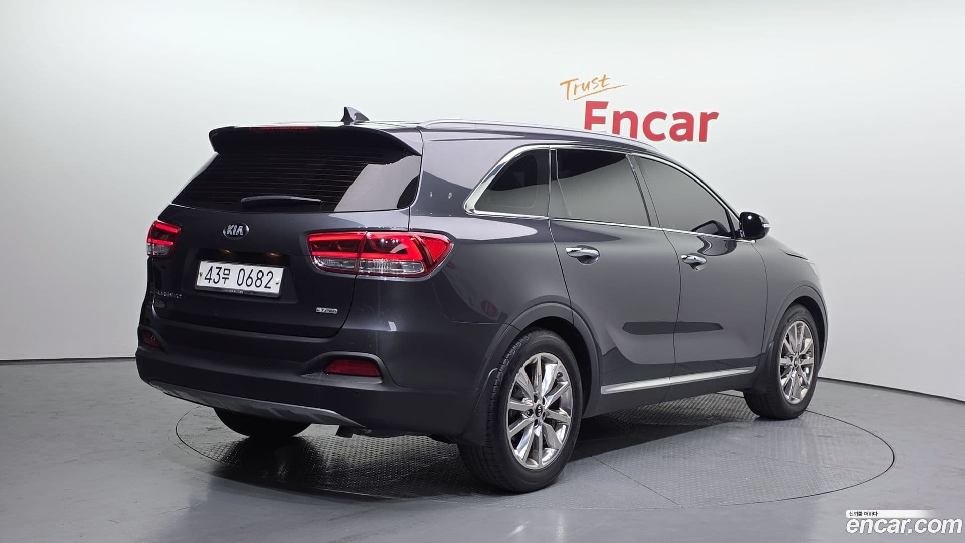 Main__Slider__Photo:Sorento Kia 2016.5-1