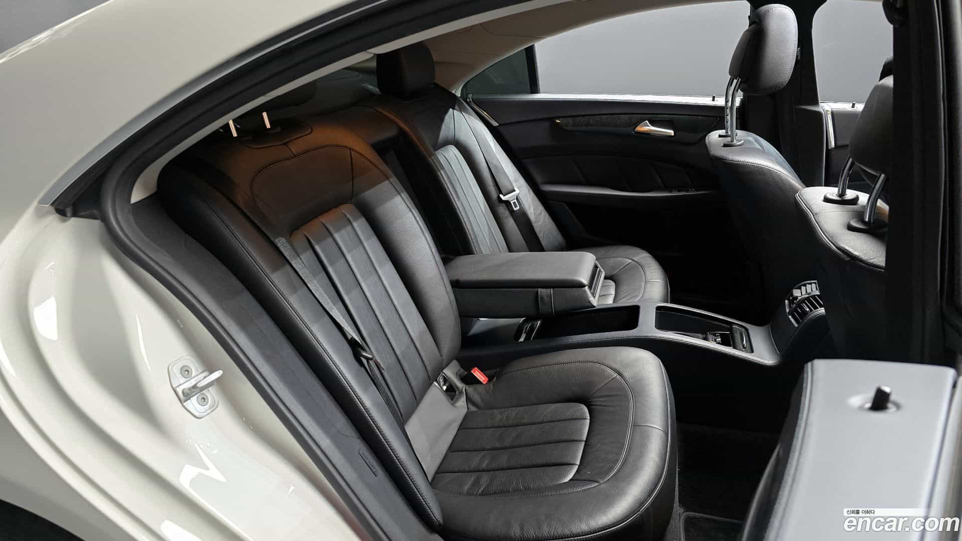 CLS-Class Mercedes-Benz 2017.2-OPTION-016