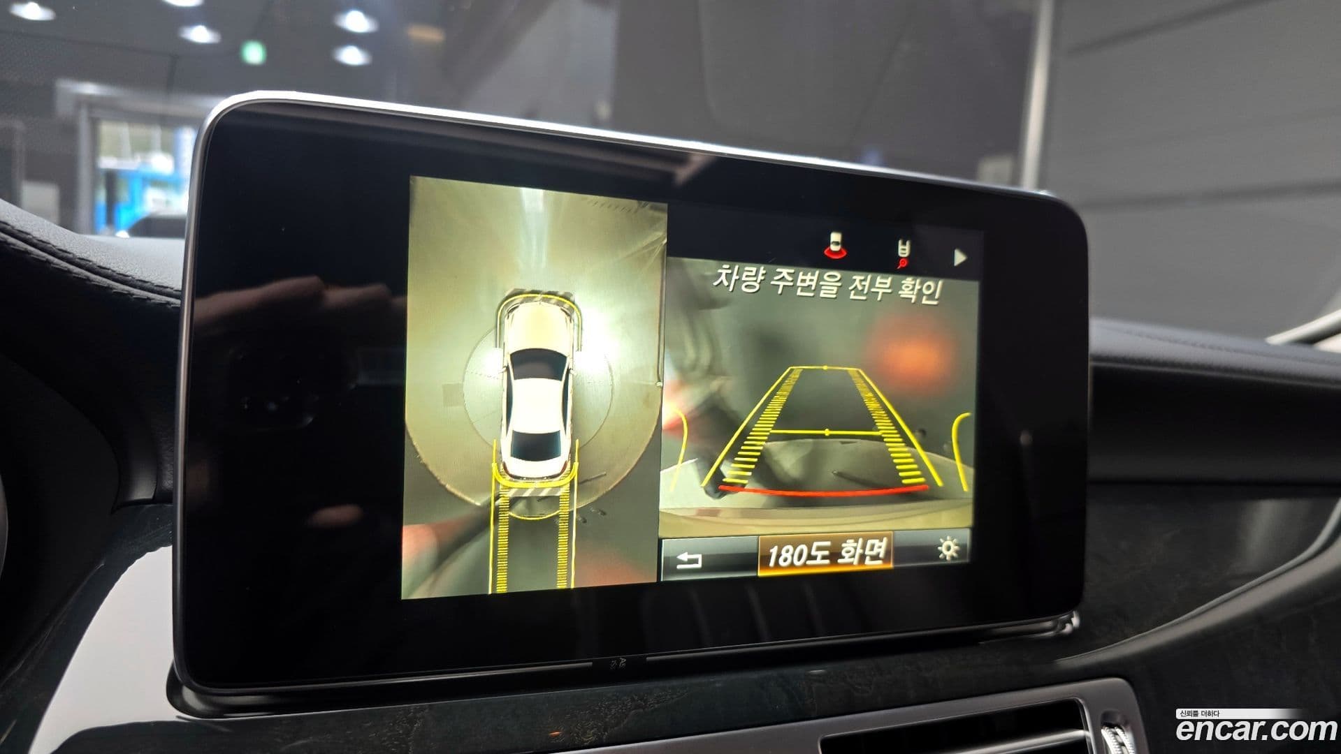 Main__Slider__Photo:CLS-Class Mercedes-Benz 2017.2-13