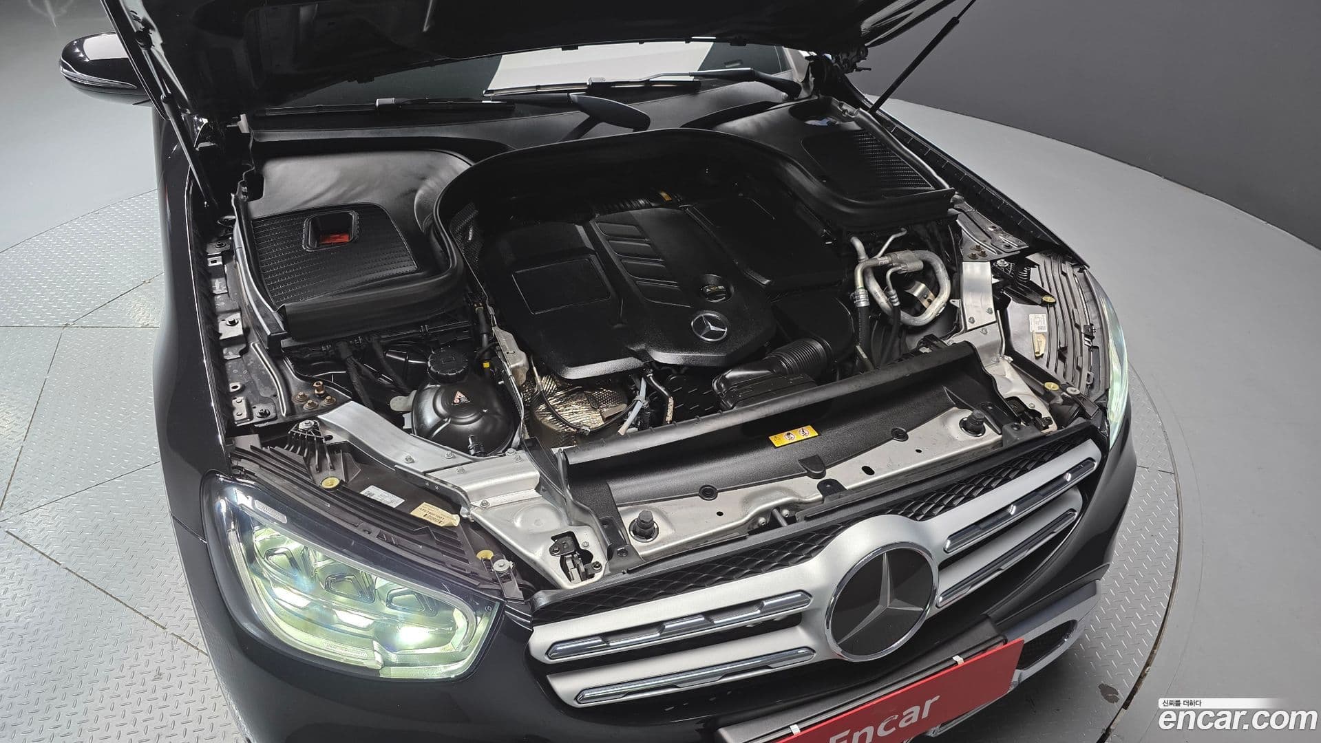 Main__Slider__Photo:GLC-Class Mercedes-Benz 2021.3-5