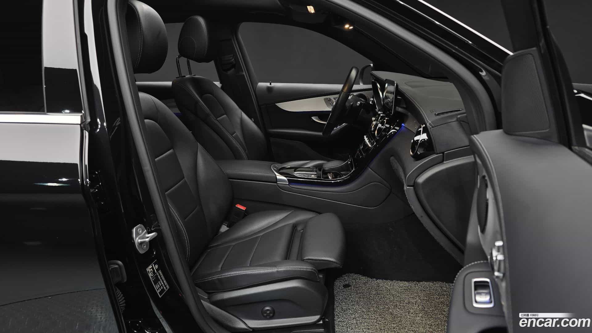 GLC-Class Mercedes-Benz 2021.3-OPTION-015