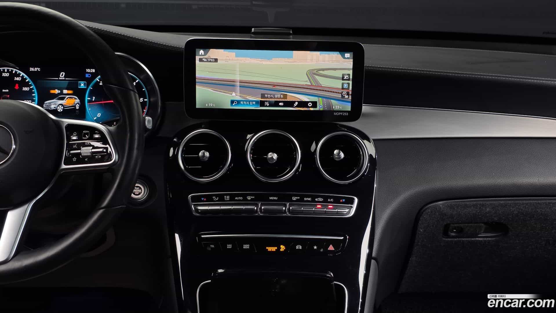 GLC-Class Mercedes-Benz 2021.3-OPTION-018