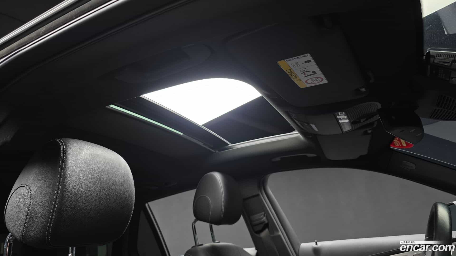 GLC-Class Mercedes-Benz 2021.3-OPTION-021