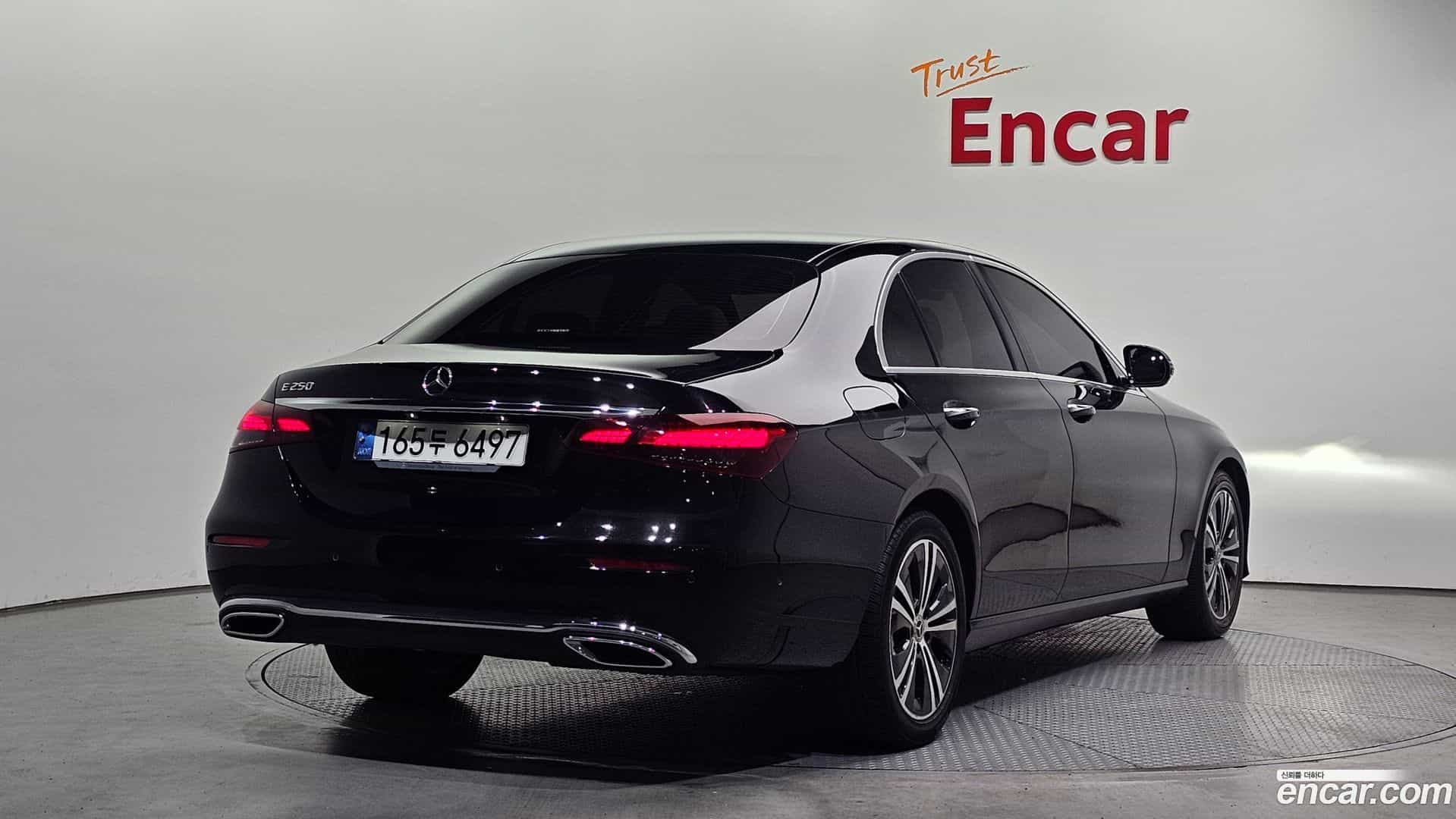 E-Class Mercedes-Benz 2021.2-OUTER-002