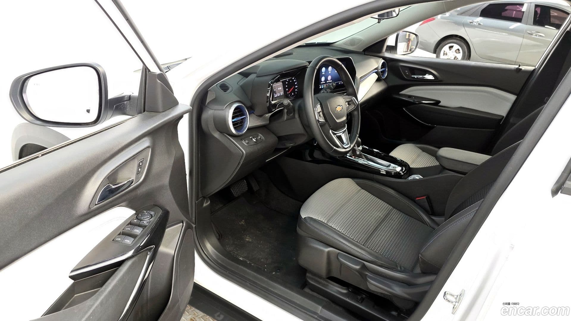 Main__Slider__Photo:Trax ChevroletGMDaewoo 2024.2-10