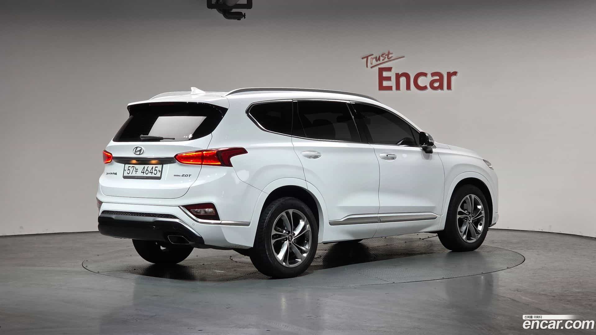 Santafe Hyundai 2018.8-OUTER-002